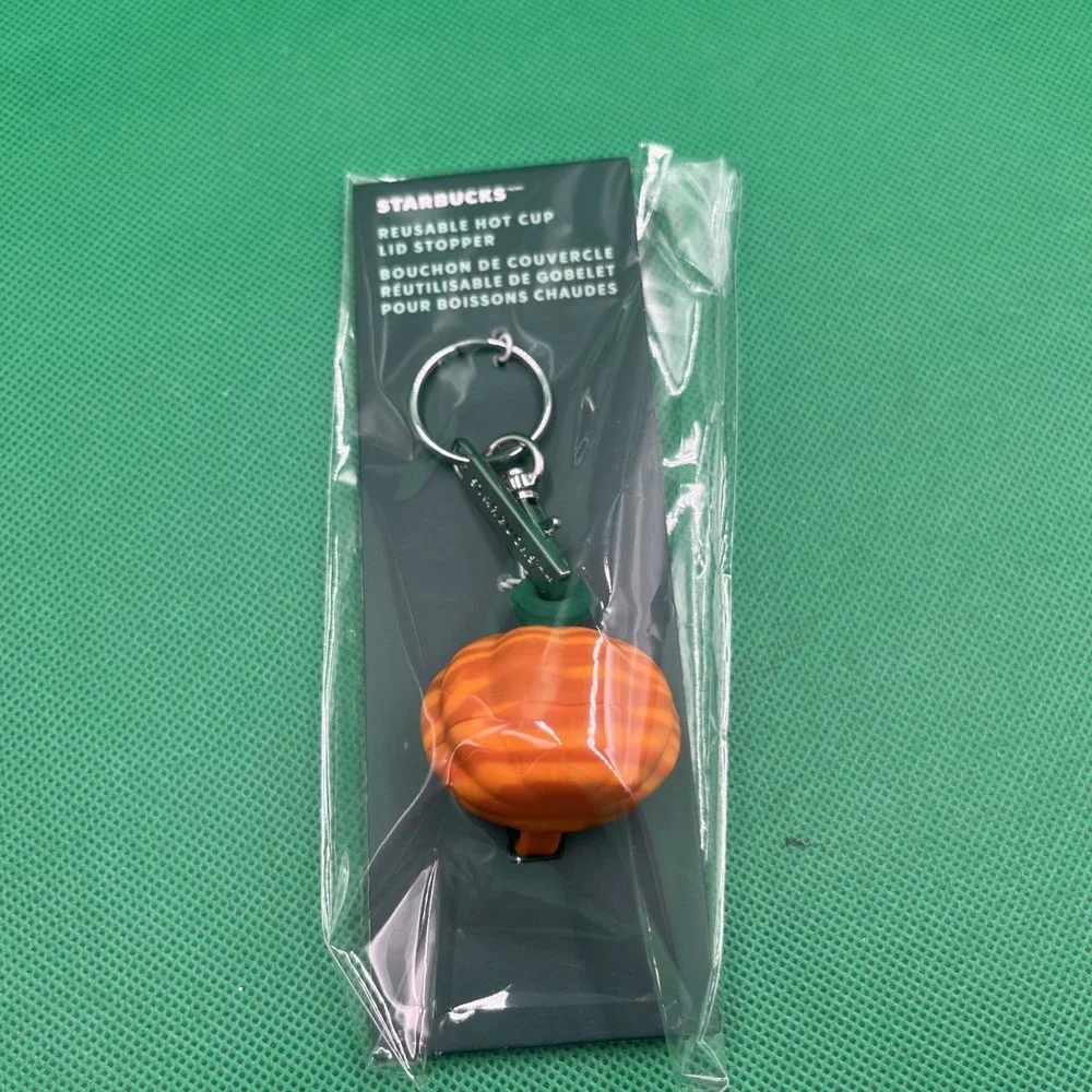 STARBUCKS PUMPKIN KEYCHAIN‎ REUSABLE HOT CUP LID STOPPER-NWT!